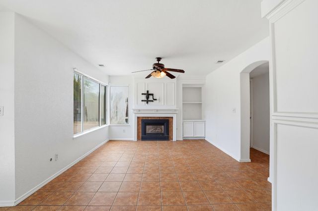 635 Menay Dr, Tracy, CA 95376