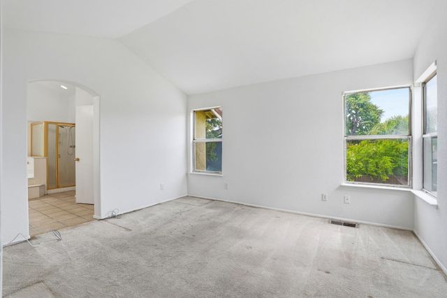 635 Menay Dr, Tracy, CA 95376