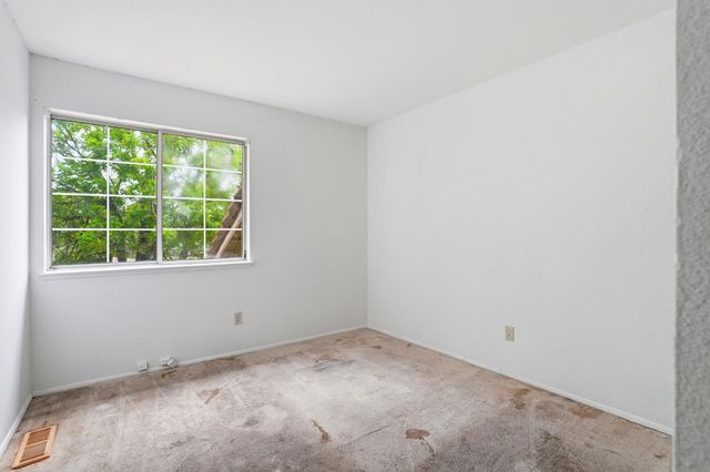 635 Menay Dr, Tracy, CA 95376