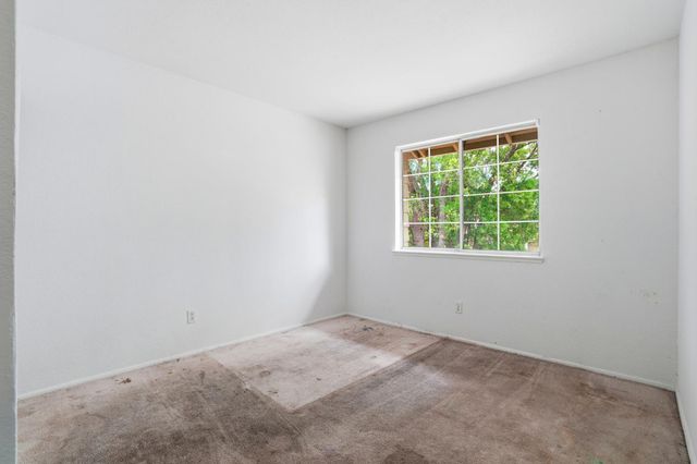 635 Menay Dr, Tracy, CA 95376