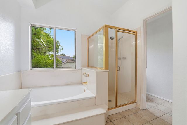 635 Menay Dr, Tracy, CA 95376