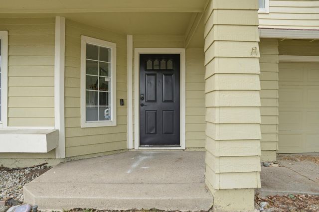 635 Menay Dr, Tracy, CA 95376