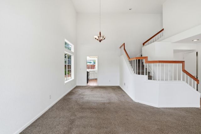 635 Menay Dr, Tracy, CA 95376