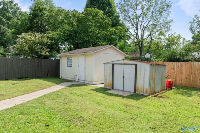 11020 Crestfield Drive SE, Huntsville, AL 35803