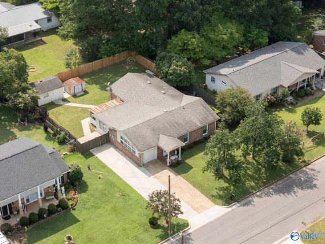 11020 Crestfield Drive SE, Huntsville, AL 35803