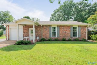11020 Crestfield Drive SE, Huntsville, AL 35803