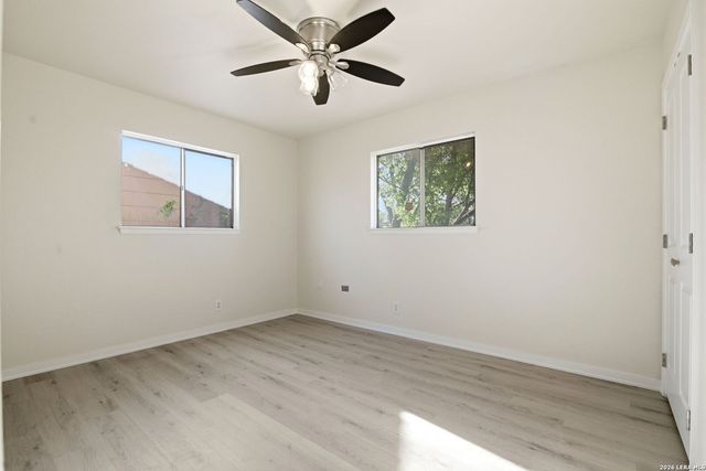 4606 Hollyspring Drive, San Antonio, TX 78220