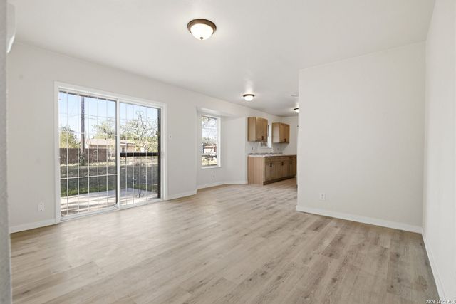 4606 Hollyspring Drive, San Antonio, TX 78220