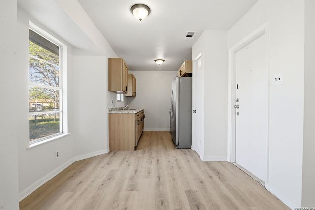 4606 Hollyspring Drive, San Antonio, TX 78220