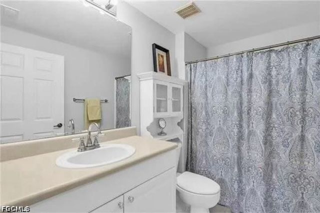 15645 Ocean Walk CIR 213, Fort Myers, FL 33908