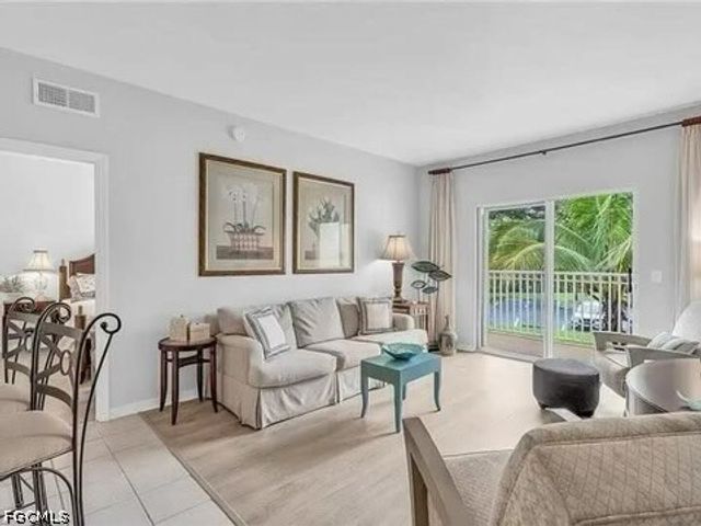 15645 Ocean Walk CIR 213, Fort Myers, FL 33908