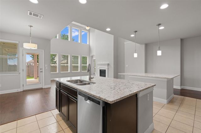 15601 Cabrillo WAY, Austin, TX 78738