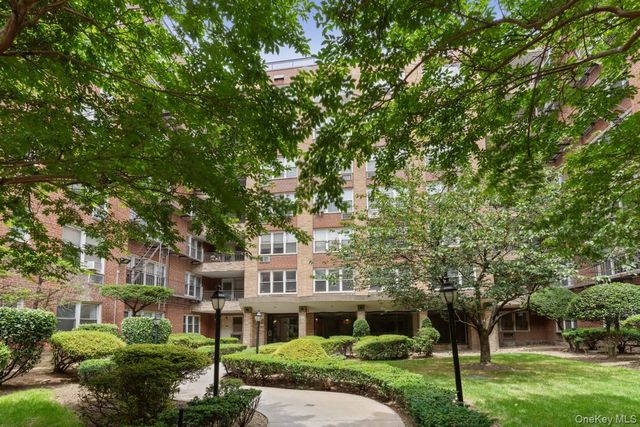 9411 59th Ave G6, Elmhurst, NY 11373