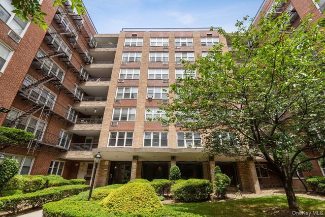 9411 59th Ave G6, Elmhurst, NY 11373