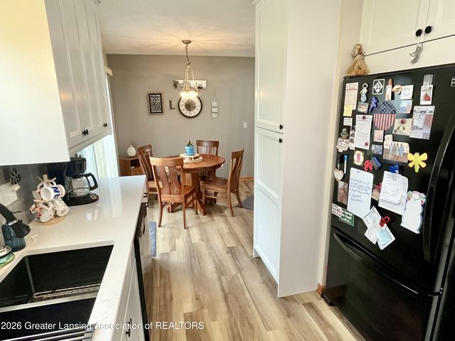 611 Angel Court, Charlotte, MI 48813