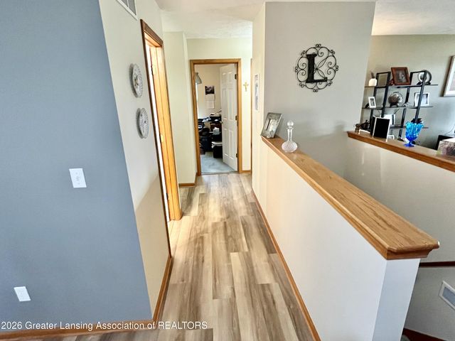 611 Angel Court, Charlotte, MI 48813