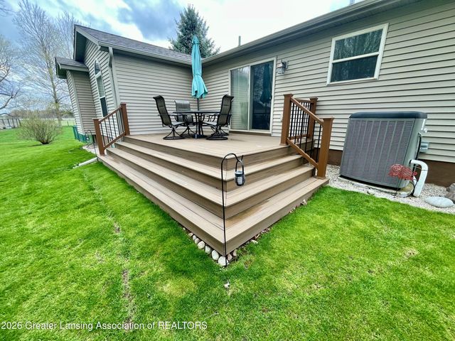 611 Angel Court, Charlotte, MI 48813