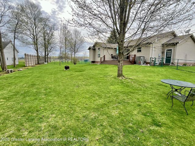 611 Angel Court, Charlotte, MI 48813