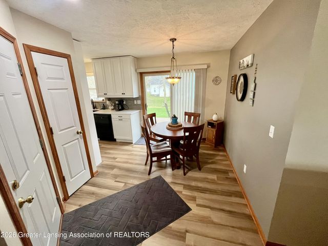 611 Angel Court, Charlotte, MI 48813
