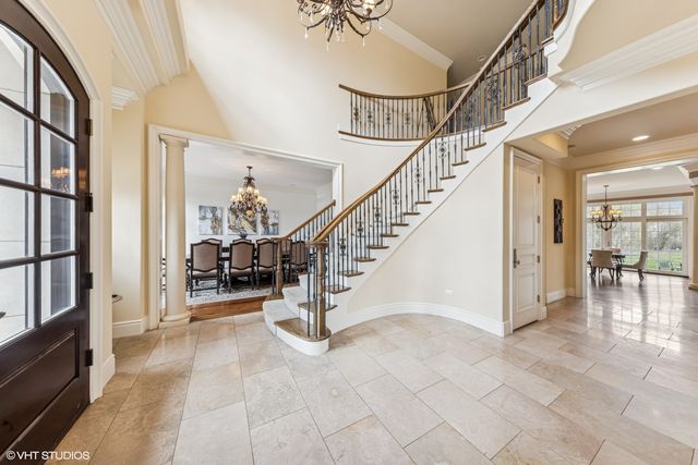 15W280 PLAINFIELD Road, Burr Ridge, IL 60527