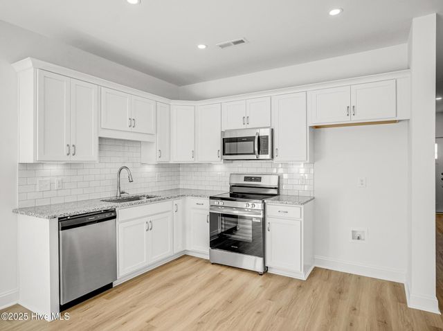 249 Townhome Lane 249, Southern Pines, NC 28387