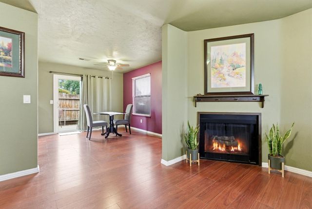 1836 E Vassar Drive, Visalia, CA 93292