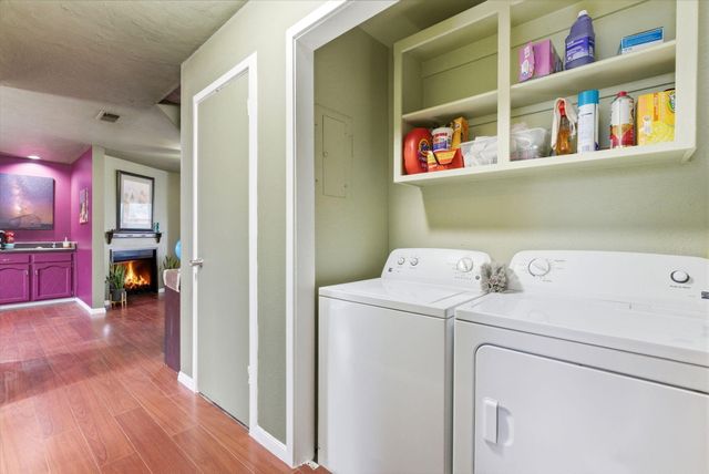 1836 E Vassar Drive, Visalia, CA 93292