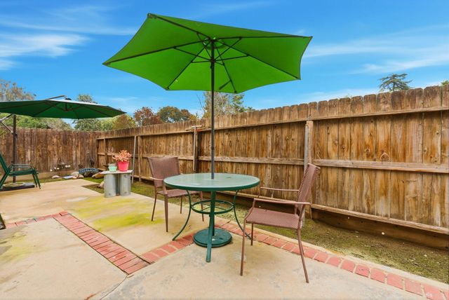 1836 E Vassar Drive, Visalia, CA 93292