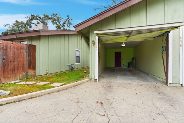 1836 E Vassar Drive, Visalia, CA 93292