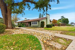 1836 E Vassar Drive, Visalia, CA 93292