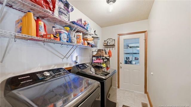 390 Hilliard Drive, Fayetteville, NC 28311