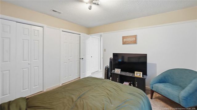 390 Hilliard Drive, Fayetteville, NC 28311