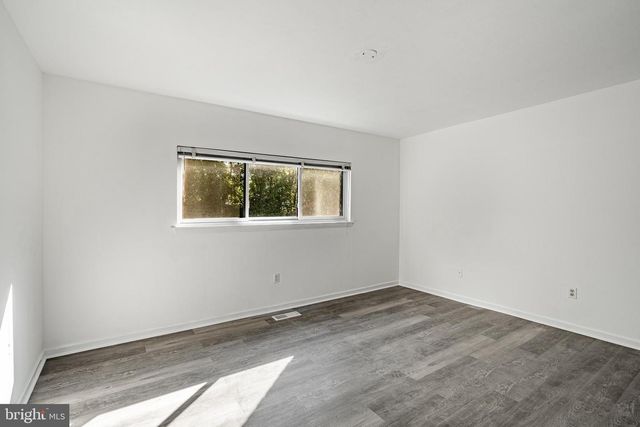 417 CENTRE #417, Norristown, PA 19403