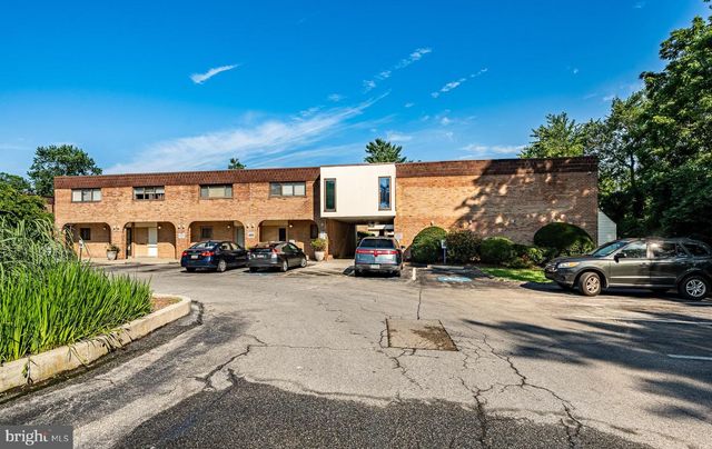 417 CENTRE #417, Norristown, PA 19403