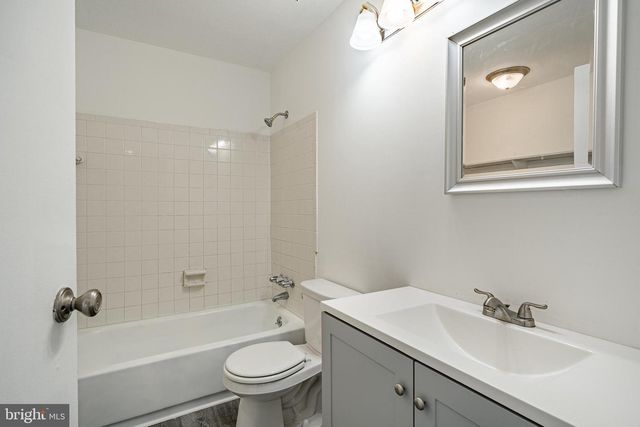 417 CENTRE #417, Norristown, PA 19403