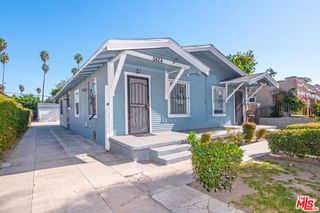 5424 S Van Ness Avenue, Los Angeles, CA 90062