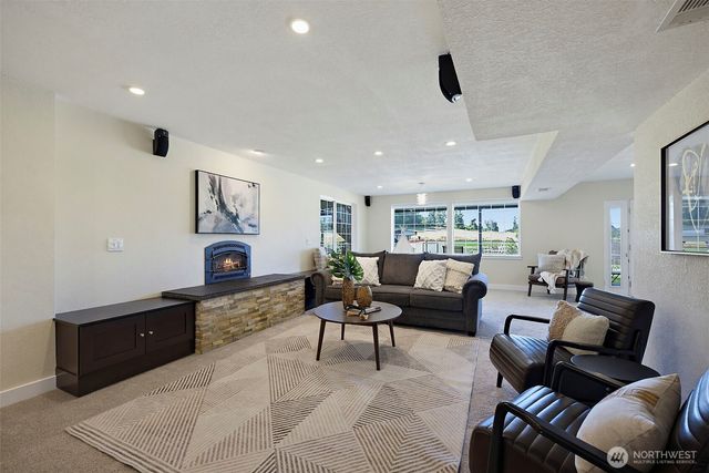 8802 Key Peninsula Highway NW, Lakebay, WA 98349