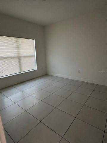 601 LAKE SHORE PARKWAY, Davenport, FL 33896