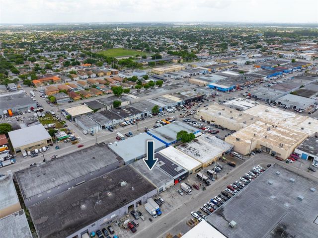 693 W 26th St, Hialeah, FL 33010