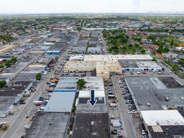 693 W 26th St, Hialeah, FL 33010