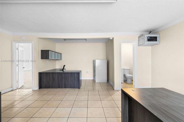 693 W 26th St, Hialeah, FL 33010