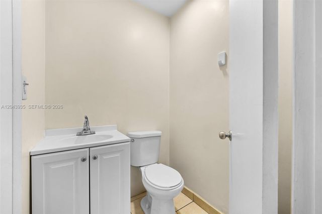 693 W 26th St, Hialeah, FL 33010