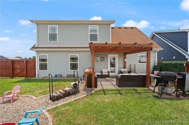 9043 Woodford Drive B, Charlestown, IN 47111