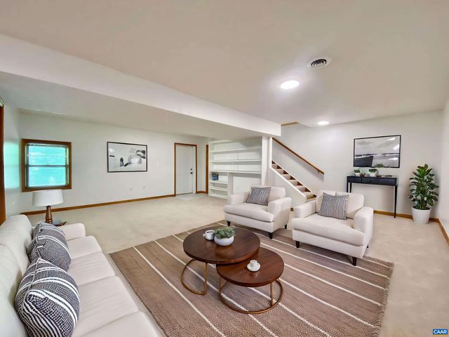 247 GOLDENROD RD, Ruckersville, VA 22968