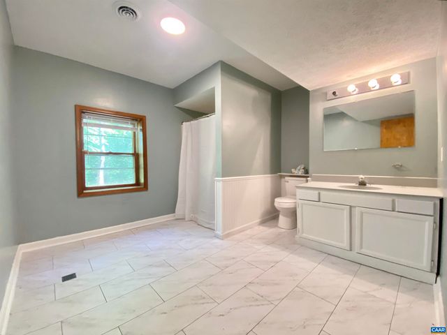 247 GOLDENROD RD, Ruckersville, VA 22968