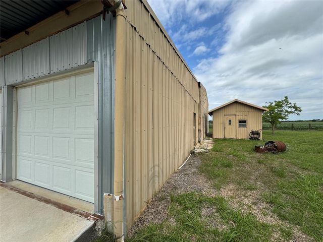 21000 Cameron RD, Coupland, TX 78615