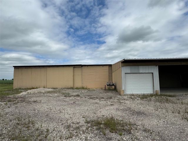 21000 Cameron RD, Coupland, TX 78615