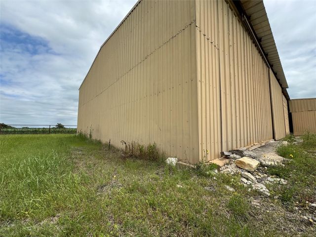 21000 Cameron RD, Coupland, TX 78615