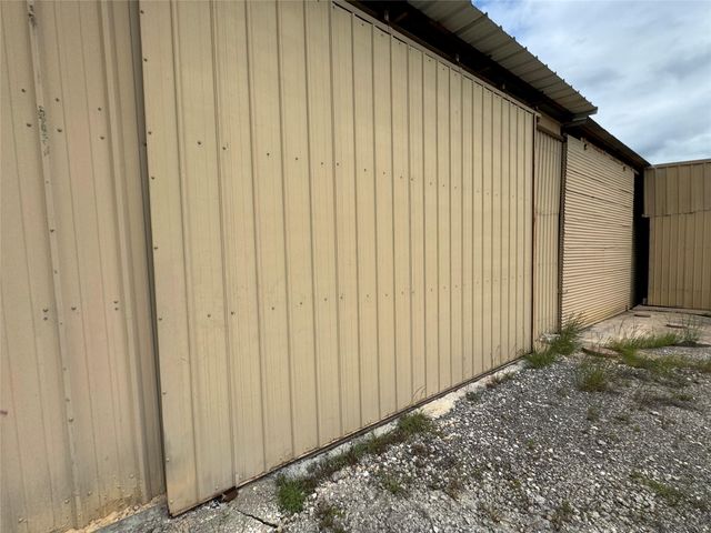 21000 Cameron RD, Coupland, TX 78615
