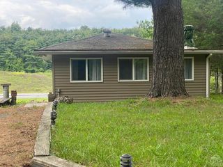 13 Route 49, Athens, NY 12015